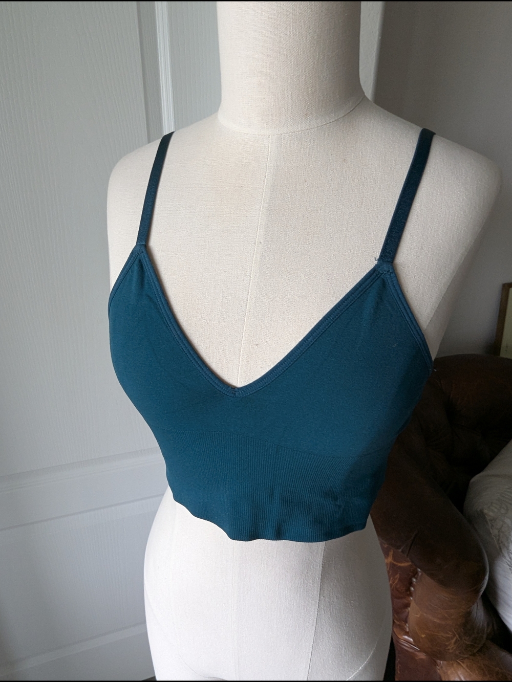 Bundle Of Two V-Neck Seamless Bralettes